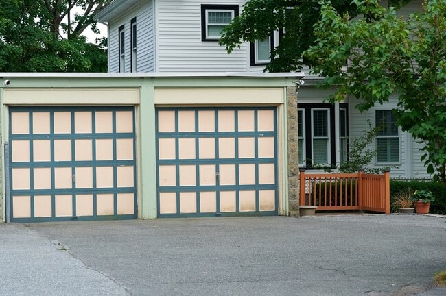 Building Photo - 127 Upham St