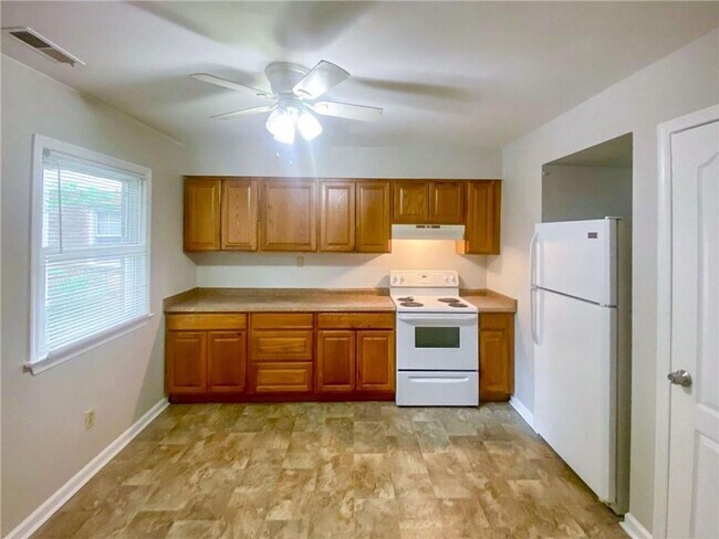 Building Photo - Rush - Silver