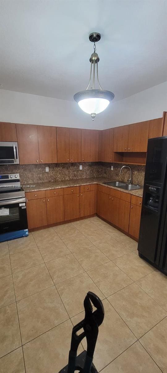 Foto del edificio - 375 E 14th St