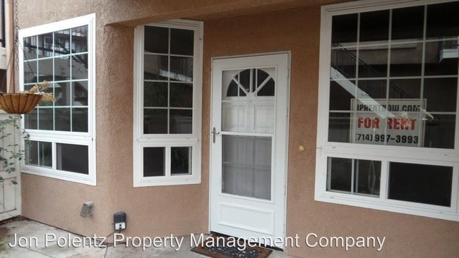 Building Photo - 1 br, 1 bath Apartment - 36 Via Esperanza
