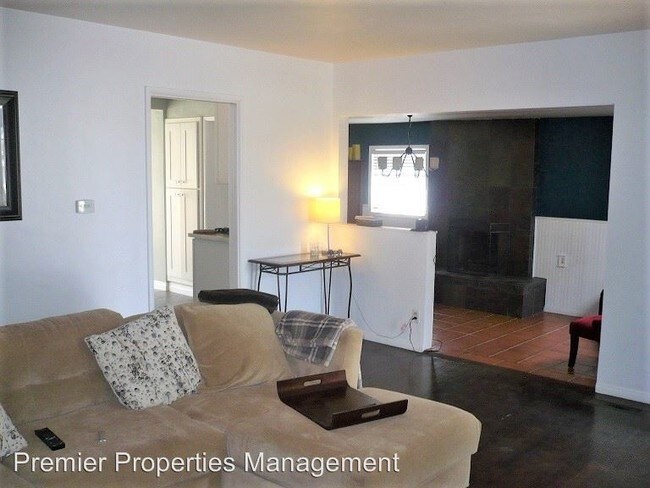 Foto del edificio - 3 br, 2 bath House - 1175 Tobias Dr.
