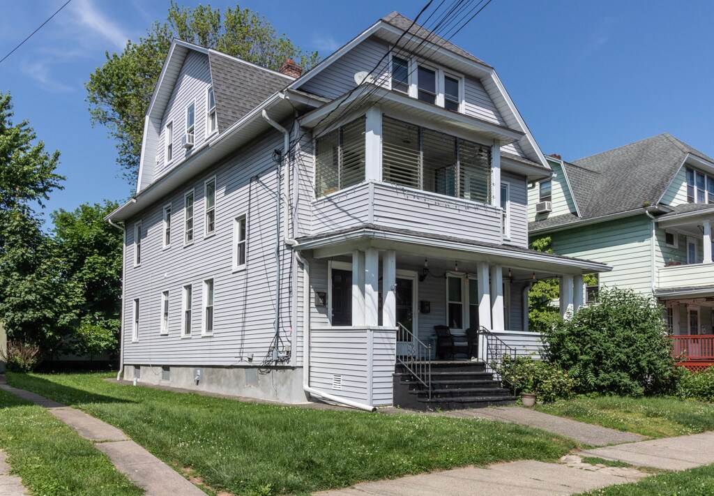 Primary Photo - 94 Harborview Ave