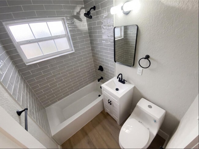 Foto del edificio - 8710 94th Ave