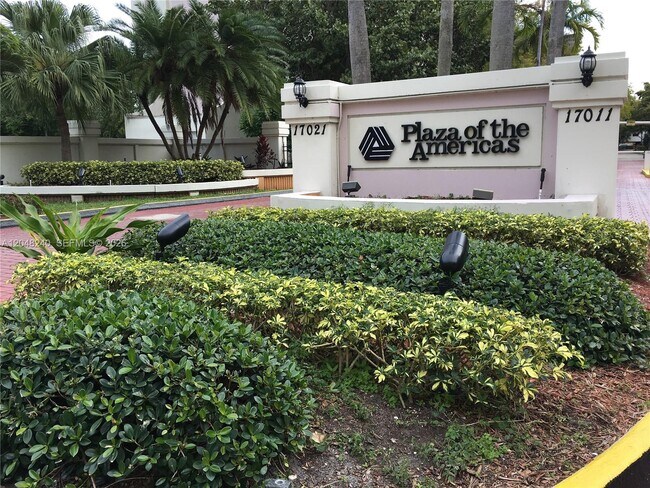 Building Photo - 17011 N Bay Rd