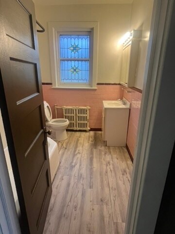 Baño - 5430 N Fairhill St