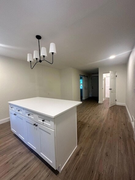 Foto del edificio - 472 Magnolia Ave