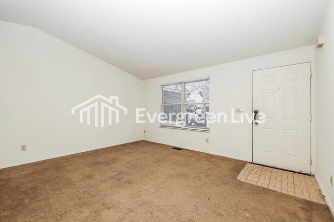 Foto del edificio - 6376 Greenfield Way