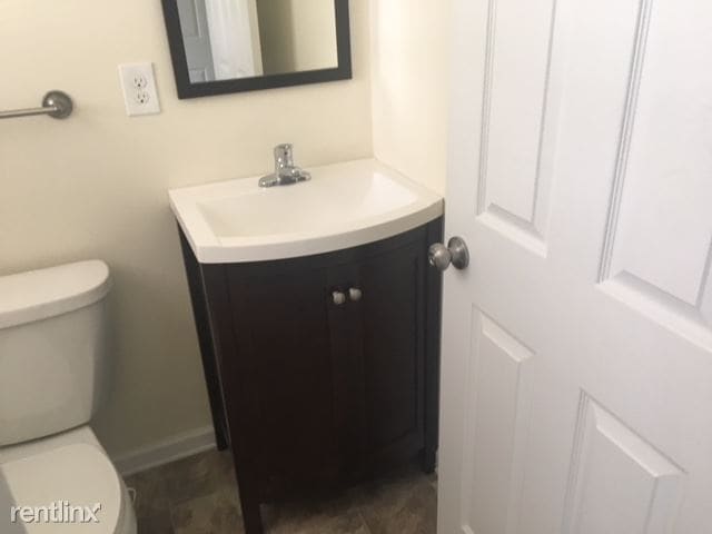 Building Photo - 3 br, 2.5 bath Condo - 29374 Eldon St