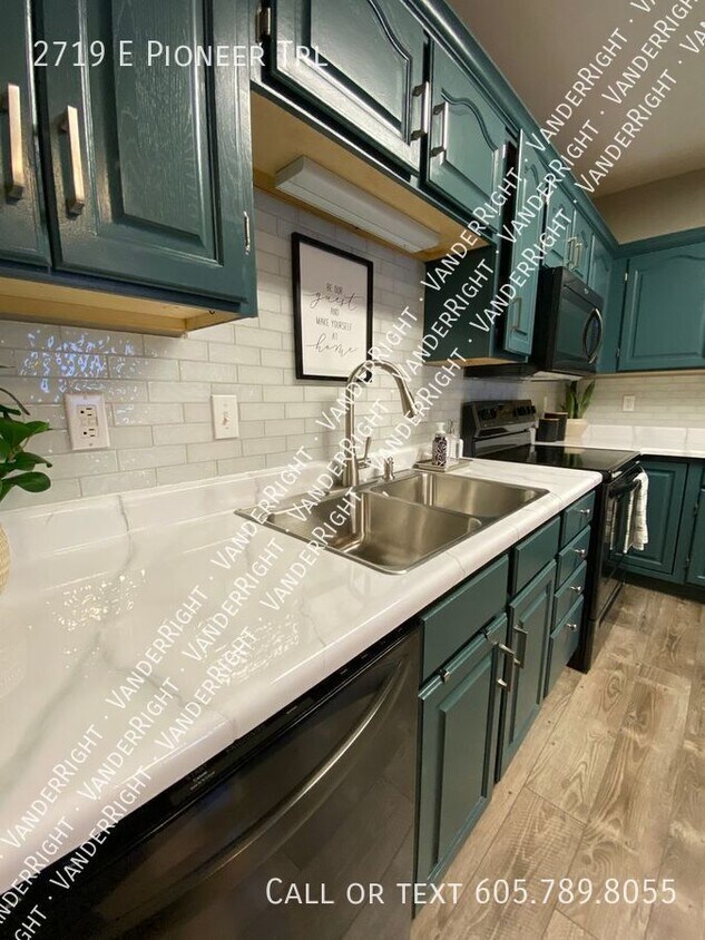 Foto principal - 2719 E Pioneer Trail