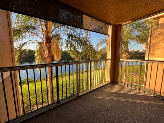 Building Photo - Portofino of jensen Beach
