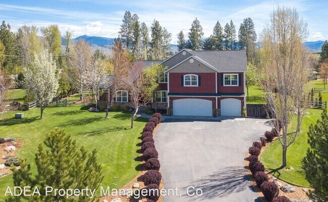 Foto del edificio - 5 br, 4 bath House - 2982 Sandalwood Ct