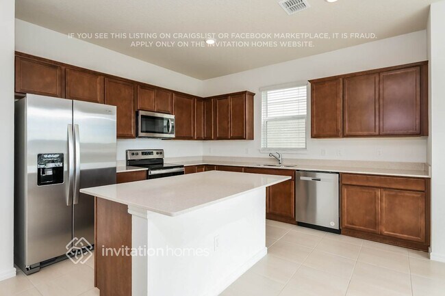 Building Photo - 2598 Winter Sky St