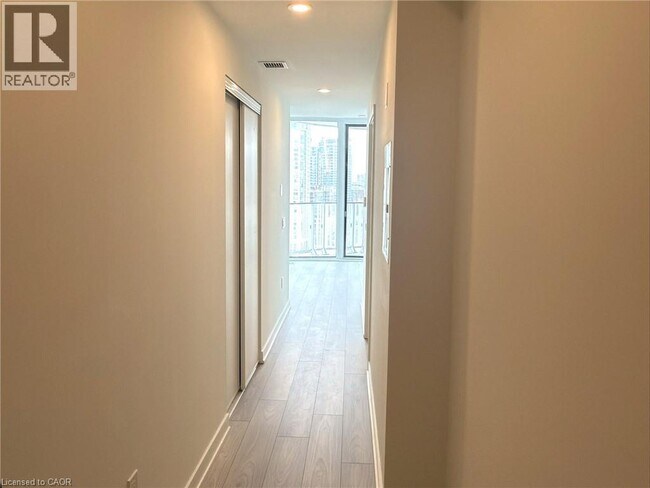 Building Photo - 1 Fairview Rd E