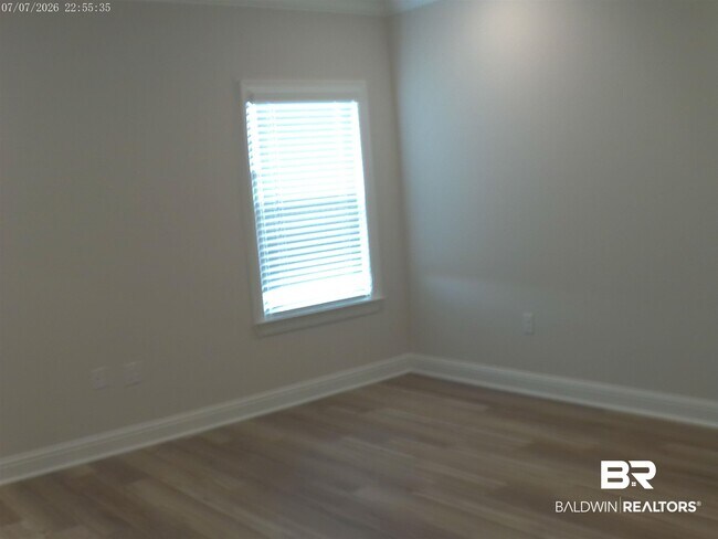 Building Photo - 1069 Hayward Lp