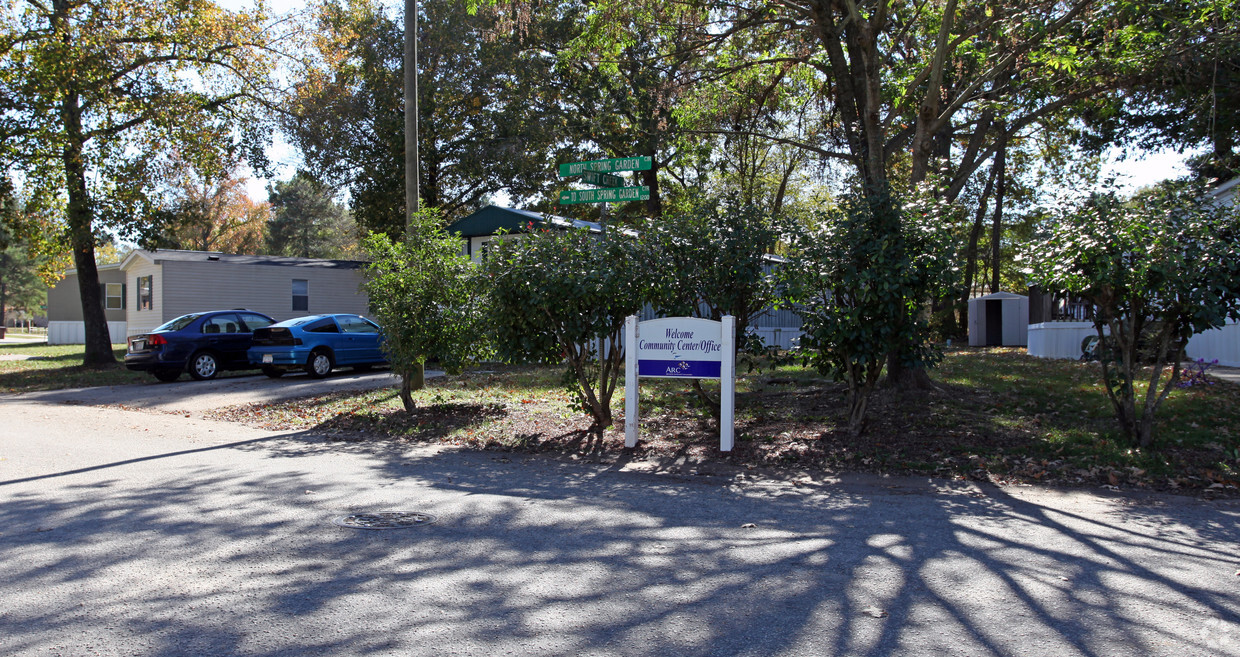 Building Photo - Green Spring Valley MHC