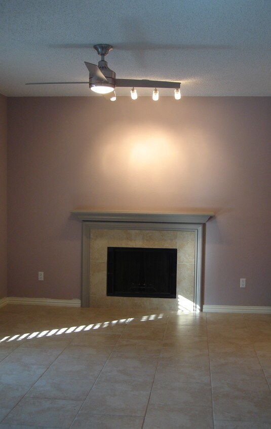 8600 Coppertowne Ln Unit RN00002, Dallas, TX 75243 Condo for Rent in