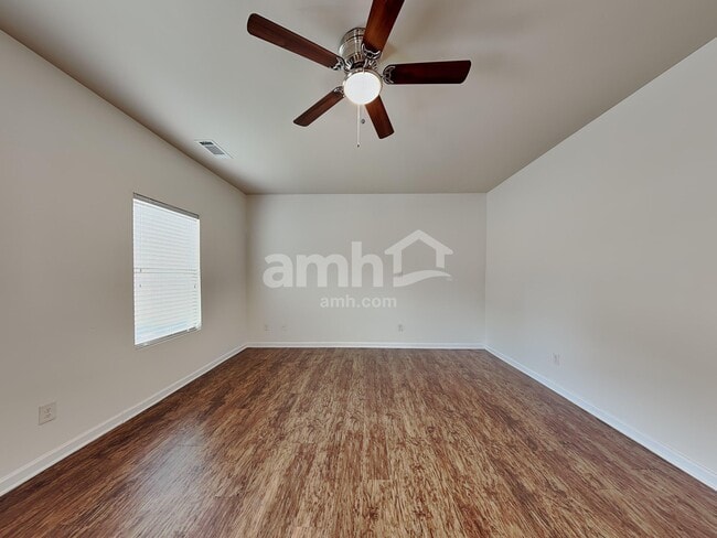 Building Photo - 158 Scotland Dr