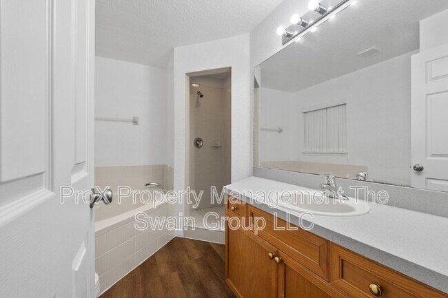 Building Photo - 25 Inconnu Dr