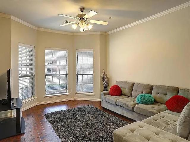 Building Photo - 575 S Virginia Hills Dr