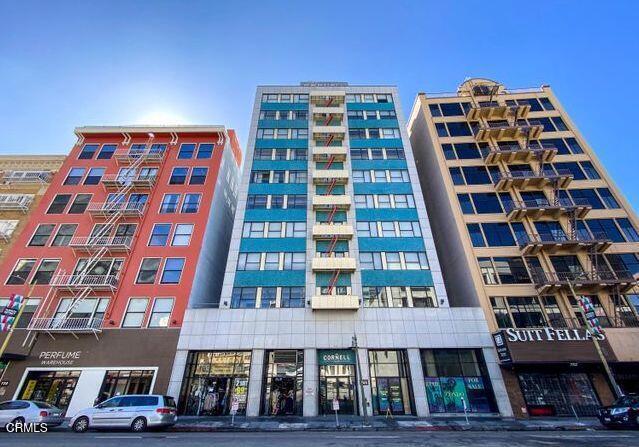 Building Photo - 746 S Los Angeles St