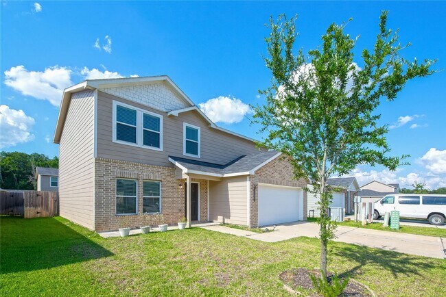 Foto del edificio - 15621 Briar Forest Dr