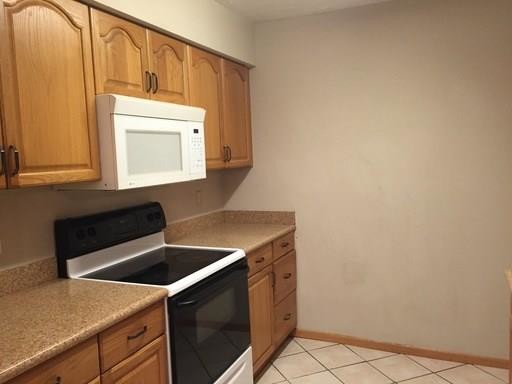 Building Photo - 12052 Mighty Oak Dr