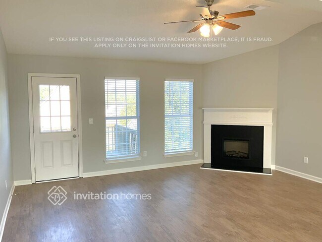 Building Photo - 5869 Waggoner Cove
