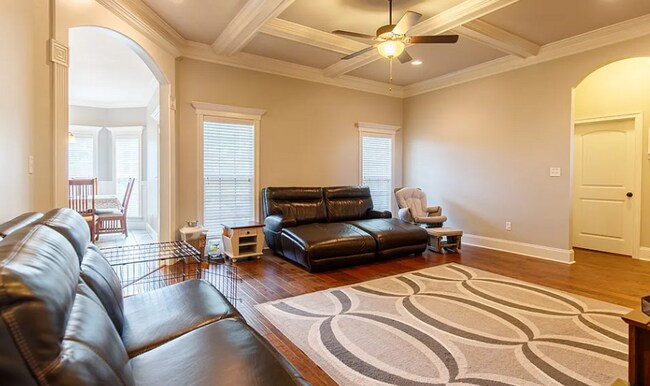 Building Photo - Southern Comfort Living: Your Dream Rental...