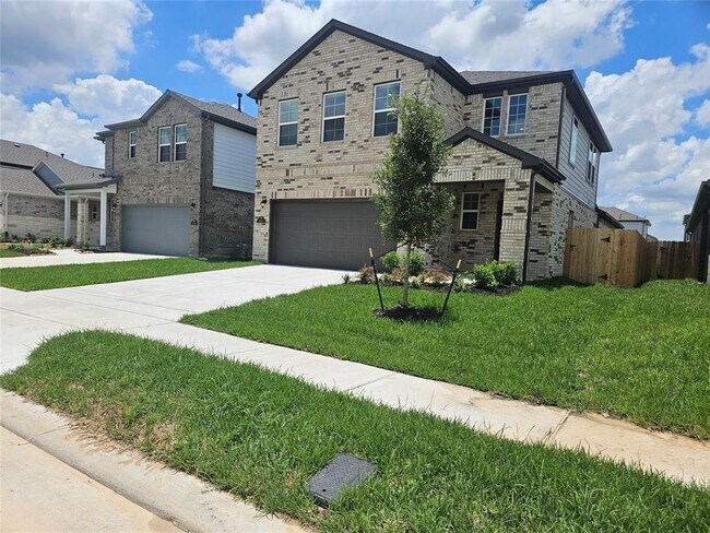 Foto del edificio - 5823 Quest Valley Dr