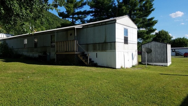 Photo - 502 Weeping Willow Ln