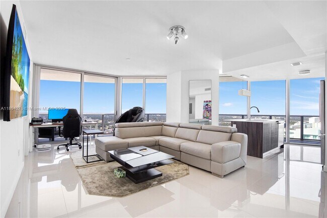 Foto del edificio - 488 NE 18th St