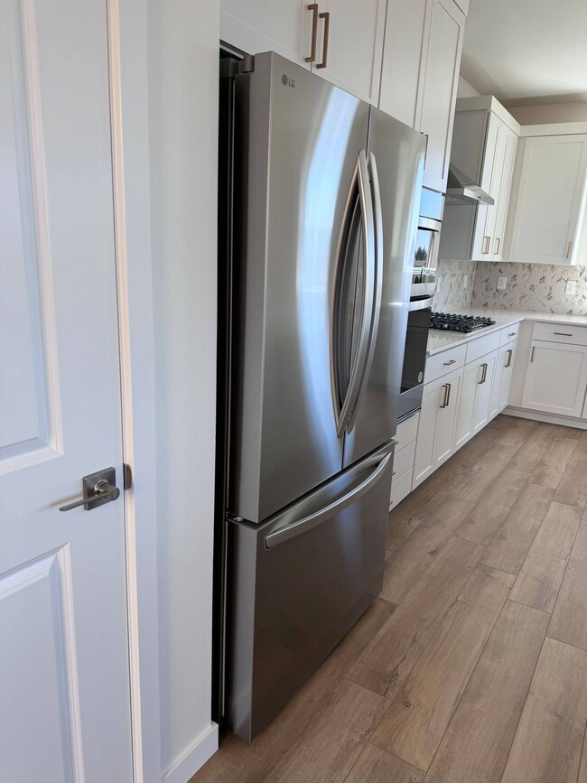 Kitchen - 4912 88th Dr NE