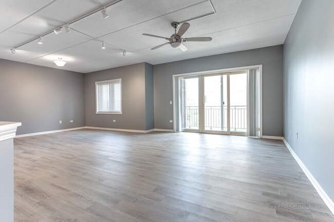 Building Photo - 8711 W Bryn Mawr Ave