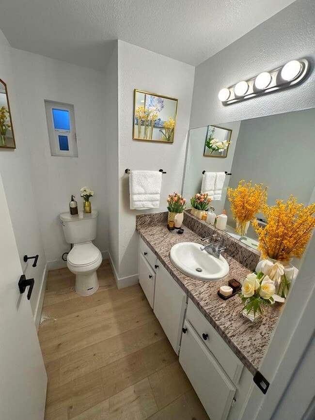 Building Photo - 8402 Larson Ave