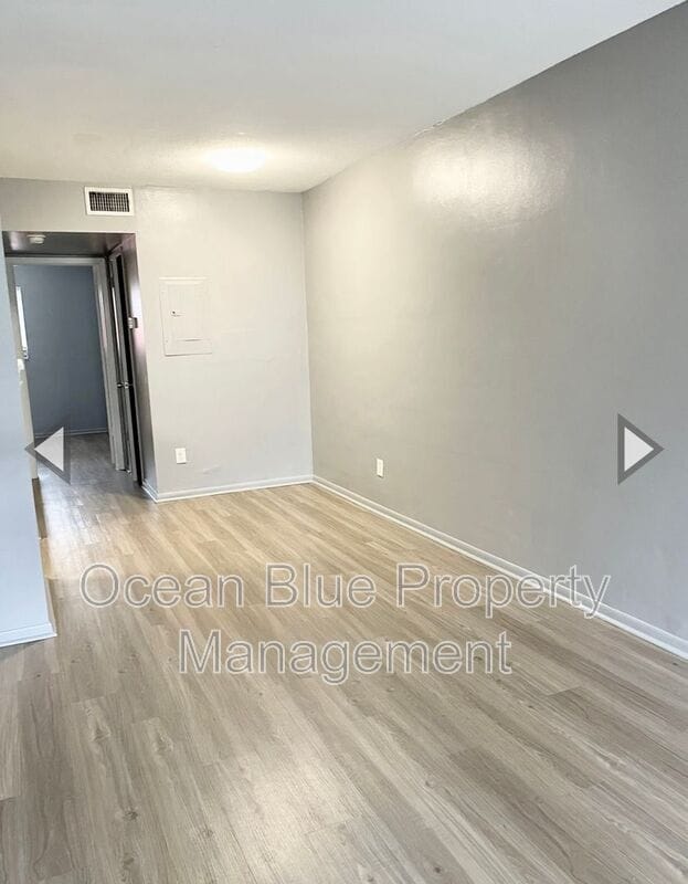 Building Photo - 311 S Arcturas Ave
