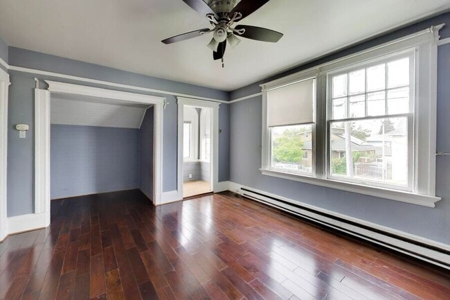 Foto del edificio - 329 N Ellsworth Ave