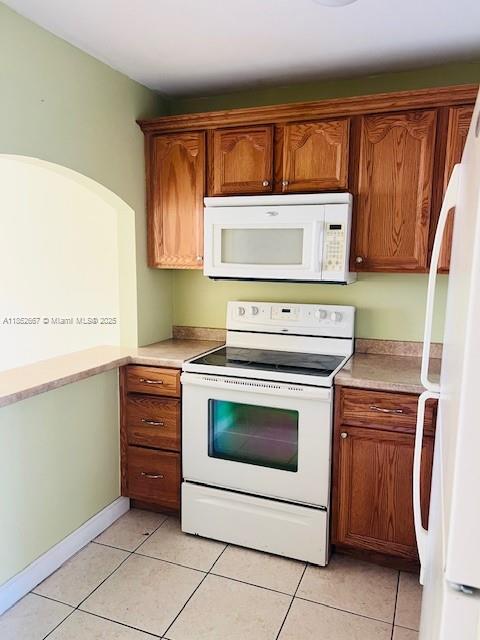 Foto del edificio - 8325 Sunrise Lakes Blvd