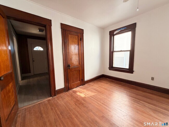 Foto del edificio - 394 Bishop Ave