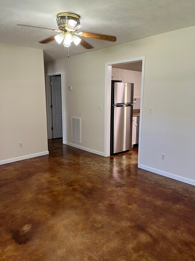 Foto del edificio - 24 Cottage Ln