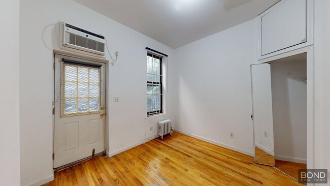 Building Photo - 1731 Second Avenue