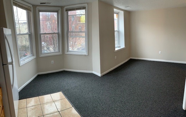 Building Photo - 3828 Lancaster Ave