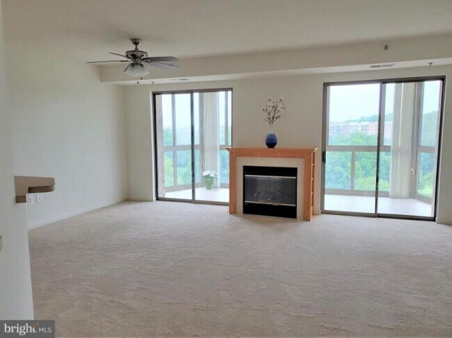 Building Photo - 3100 N Leisure World Blvd