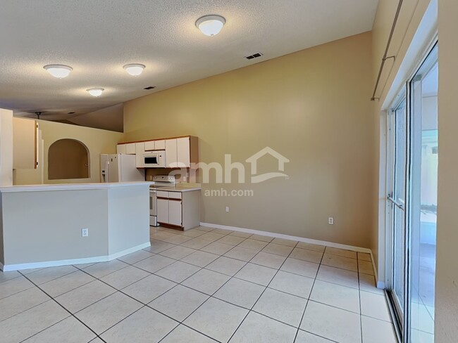 Building Photo - 12605 Parkbury Dr