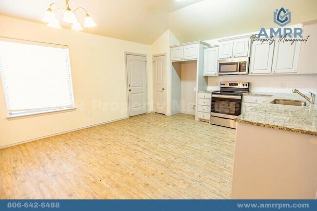Foto del edificio - New Beginnings Start at AMRR – Spacious 4-Bedroom Home in Wolfforth