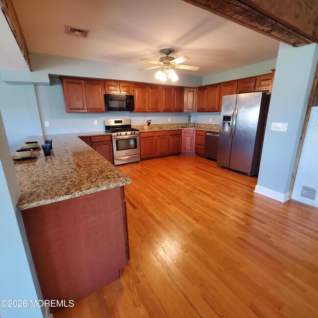 Foto del edificio - 754 Ocean Ave