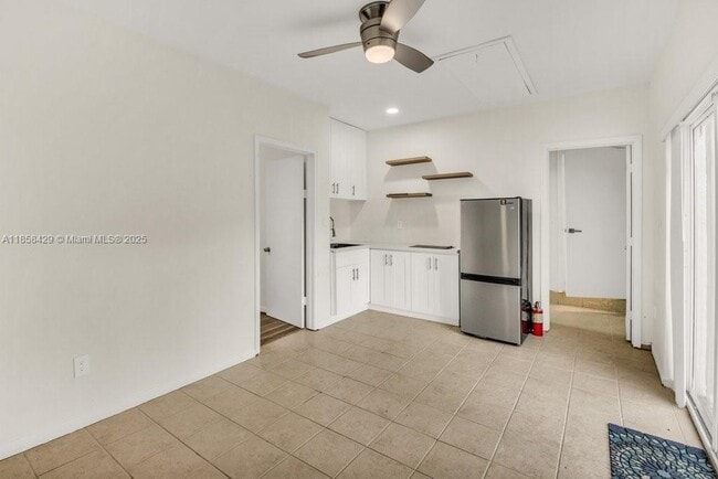 Building Photo - 8330 SW 41st St