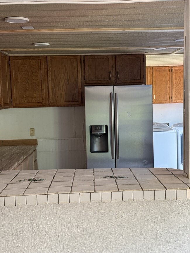 Building Photo - 110 Robin Meadow Ln