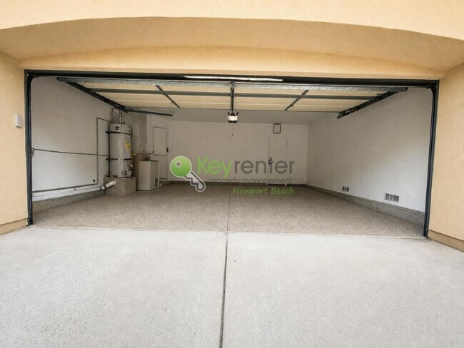 Foto del edificio - 302 E 16th St