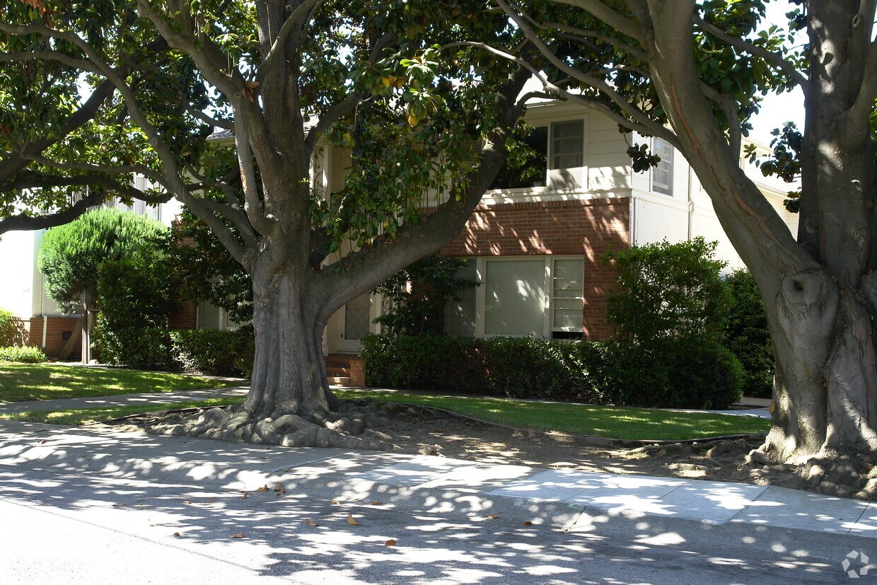 Building Photo - 1041 Noel Dr