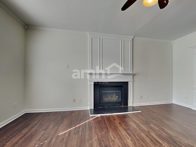 Foto del edificio - 6325 Elderslie Dr